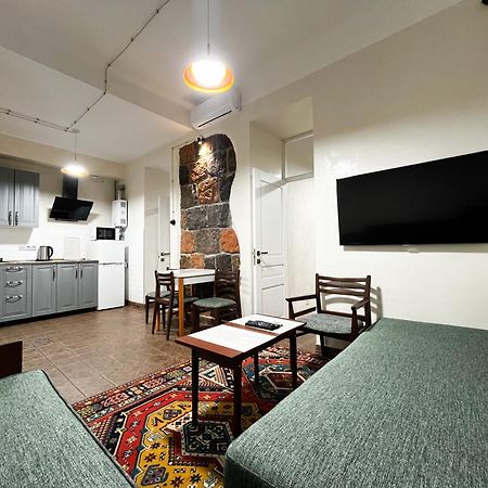 יירבאן Apartments Pushkin Street מראה חיצוני תמונה