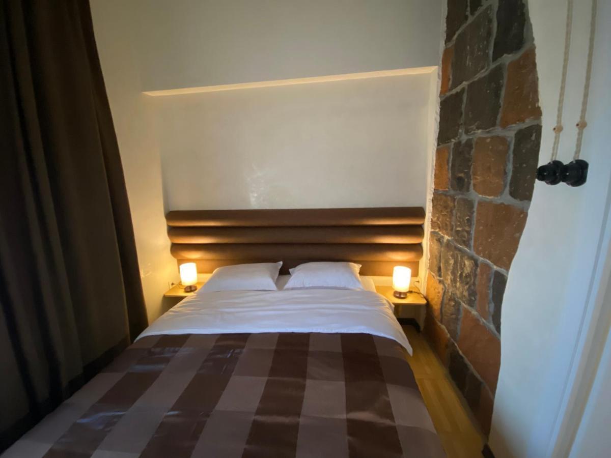 יירבאן Apartments Pushkin Street מראה חיצוני תמונה