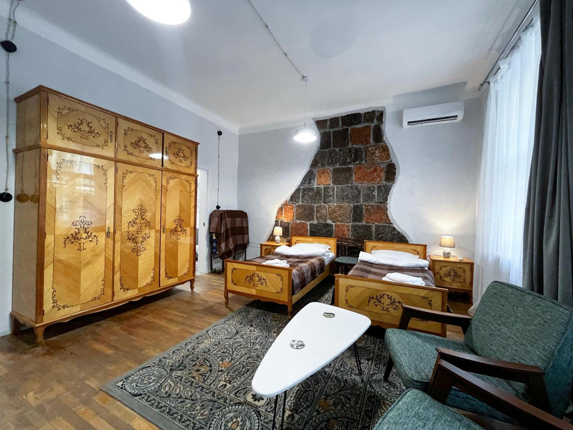 יירבאן Apartments Pushkin Street מראה חיצוני תמונה